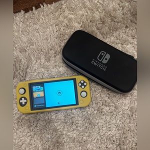 nintendo switch lite in PERFECT condition